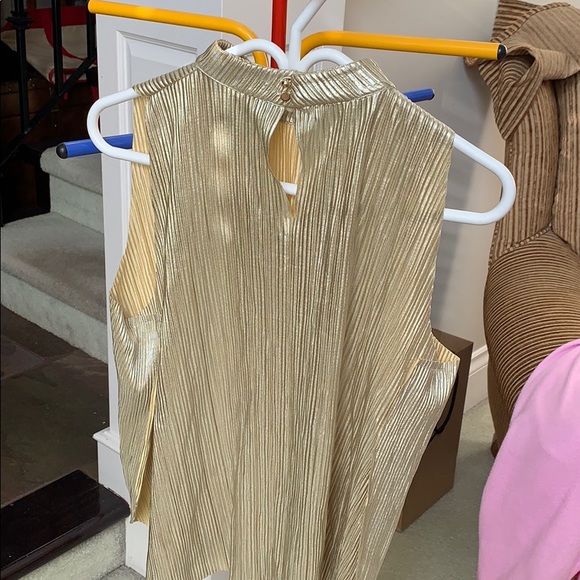 Silver and gold  shirt more silver then gold - Picture 3 of 5